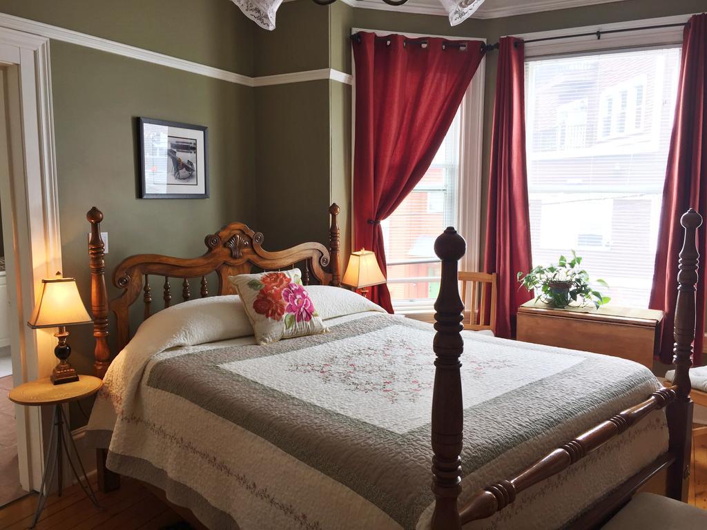 At Wit'S Inn Saint-Jean de Terre-Neuve Extérieur photo